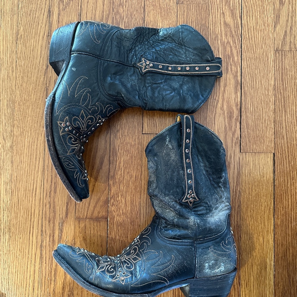 Old Gringo Milagros Boots - Black Western Cowboy Boots with Embroidered Design